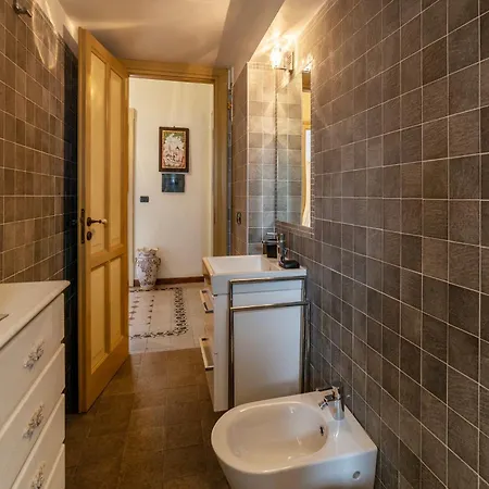 Piazza Vittorio Emanuele Ii Classic Apartament *